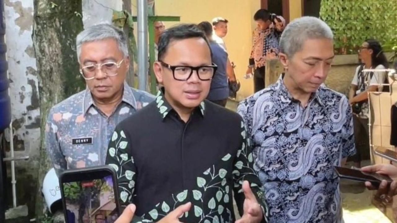 Sidak WFH ASN di Kota Bogor, Wamendagri Bima Arya Pastikan Kinerja dan Efisiensi
