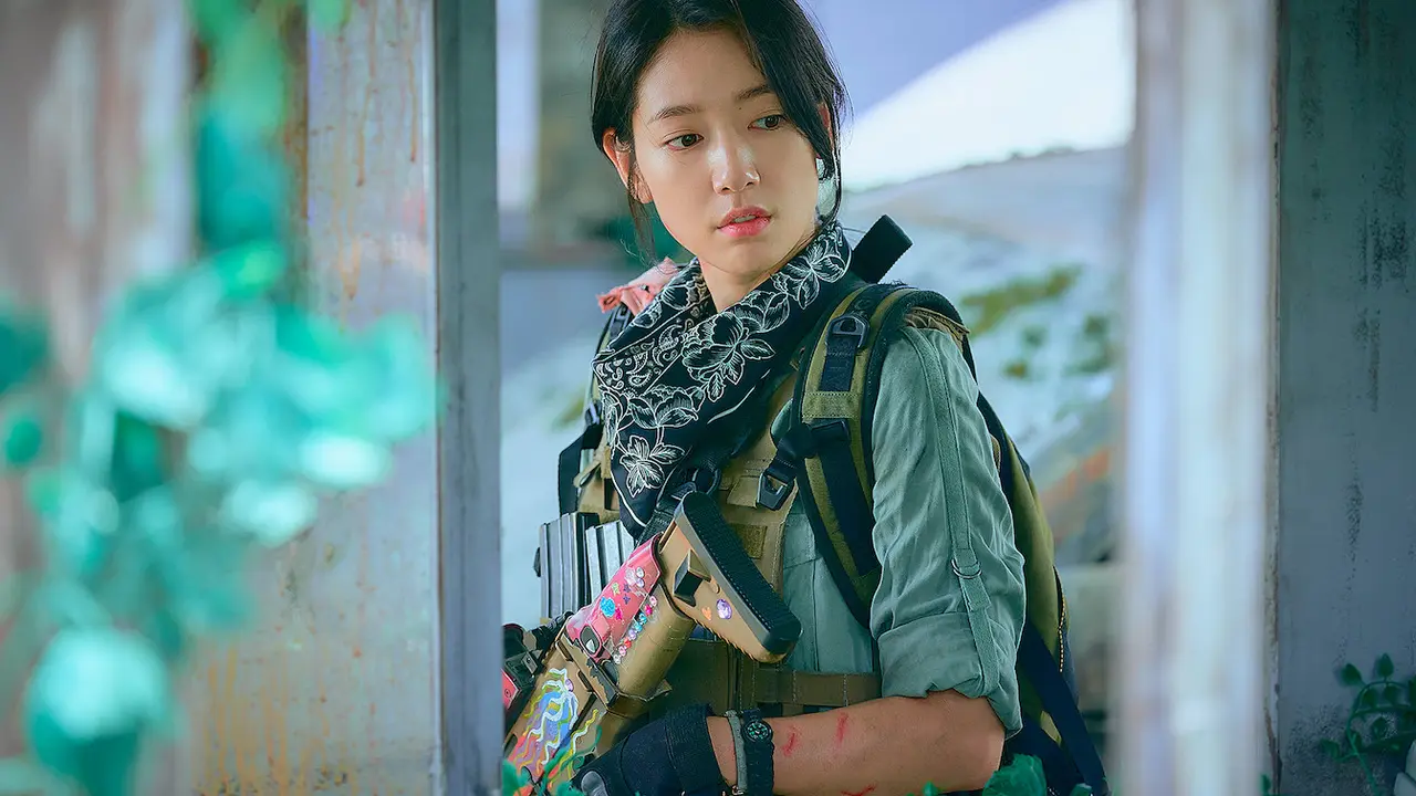 Park Shin Hye di serial drama Sisyphus mengenakan jam tangan Olivia Burton