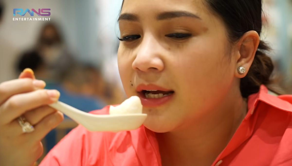 nagita makan fishball