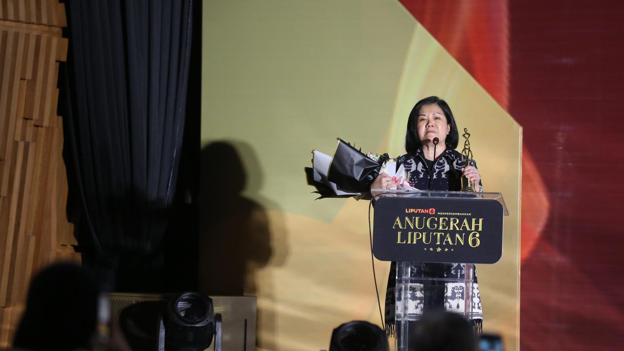 Dokter dan ahli gizi Tan Shot Yen menerima Anugerah Perempuan Hebat Liputan6 2025 untuk kategori Kesehatan. (Liputan6/Helmi Fitriansyah)