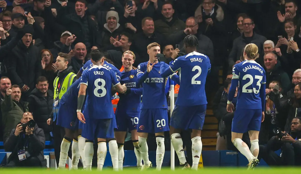Saat ini, Chelsea berada di posisi 11 klasemen sementara Liga Inggris 2023/2024 dengan 39 poin dari 27 laga. Sementara, Newcastle ada di peringkat 10 dengan raihan 40 angka dari 28 pertandingan. (AP Photo/Ian Walton)