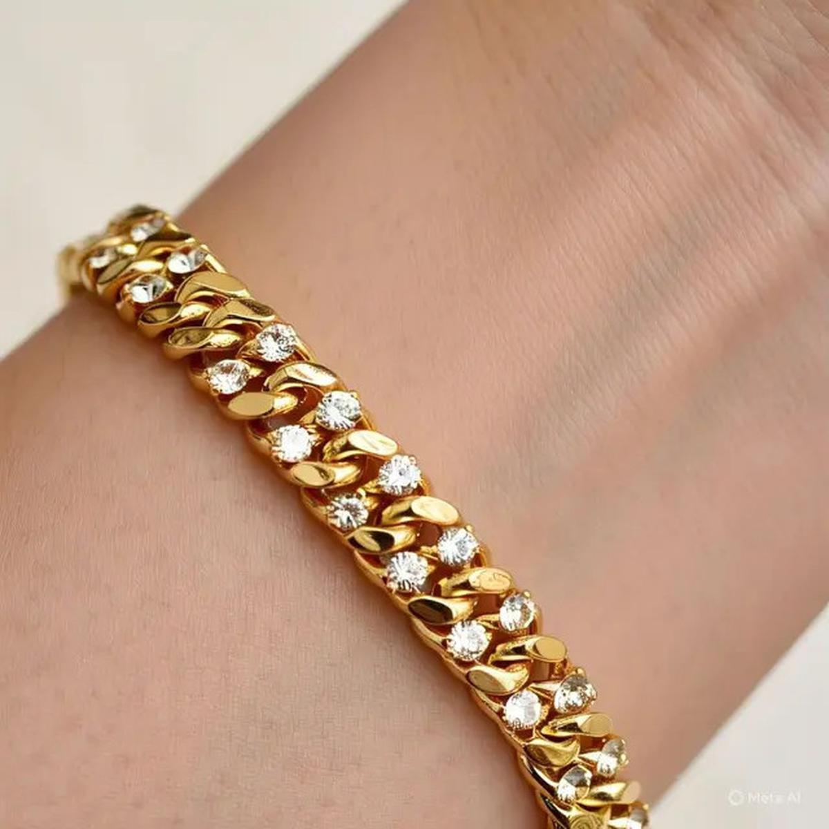 7 Model Gelang Emas Rantai dengan Batu Permata, Bikin Penampilan Harian Makin Elegan