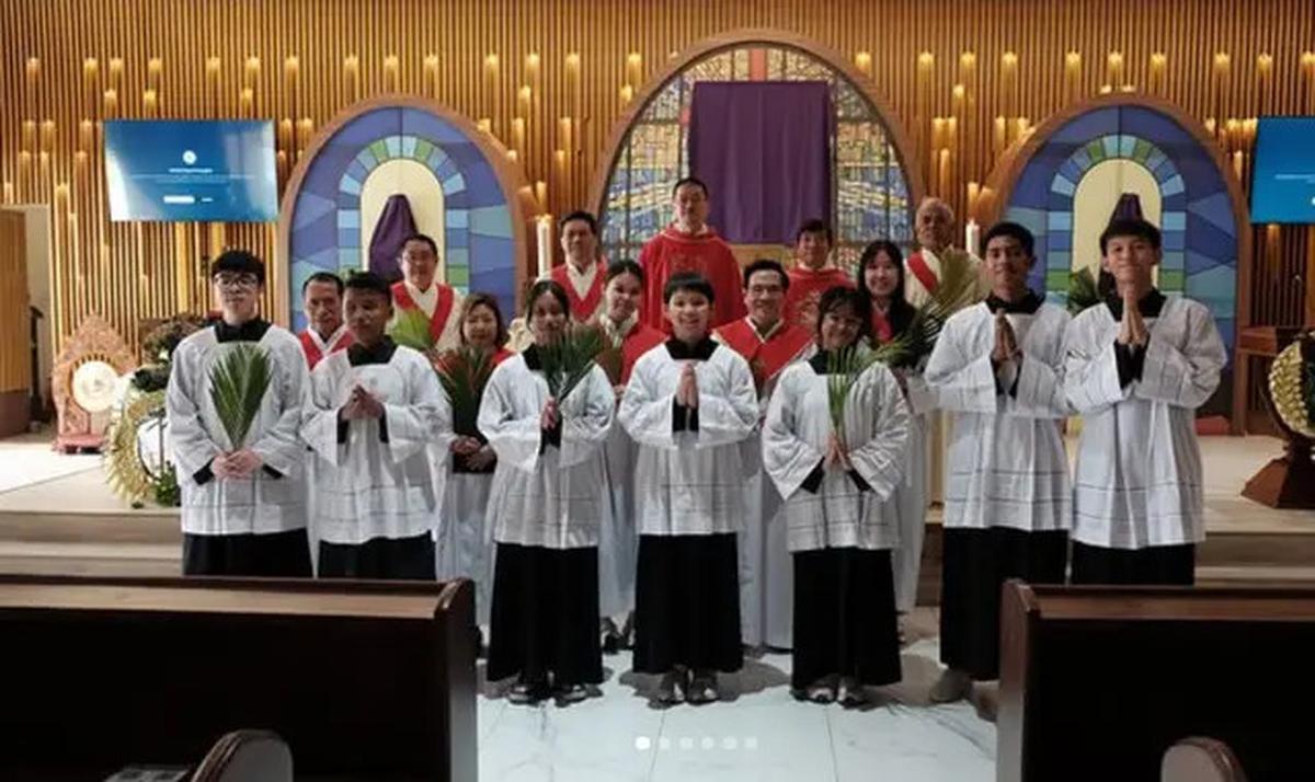 Jadwal Misa Kamis Putih di Surabaya Kamis 17 April 2025