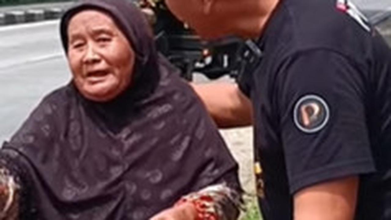 Ketemu Mbah Tukang Jamu-jamu yang Semringah, Ipda Purnomo Sampean Ingin Apa 'Pingin Pakai Giwang, Cincin dan Kalung