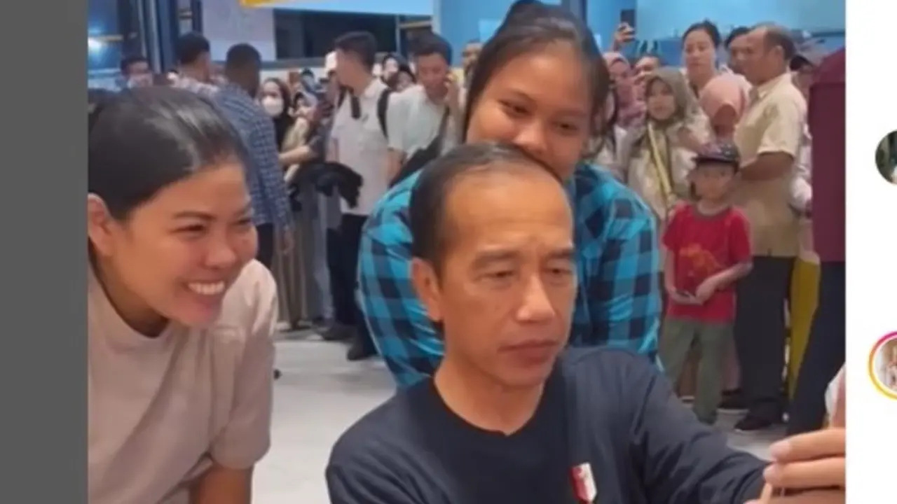 Jokowi Santap Mi Ayam Pedas yang Viral di Mataram, Pesan Level Berapa?
