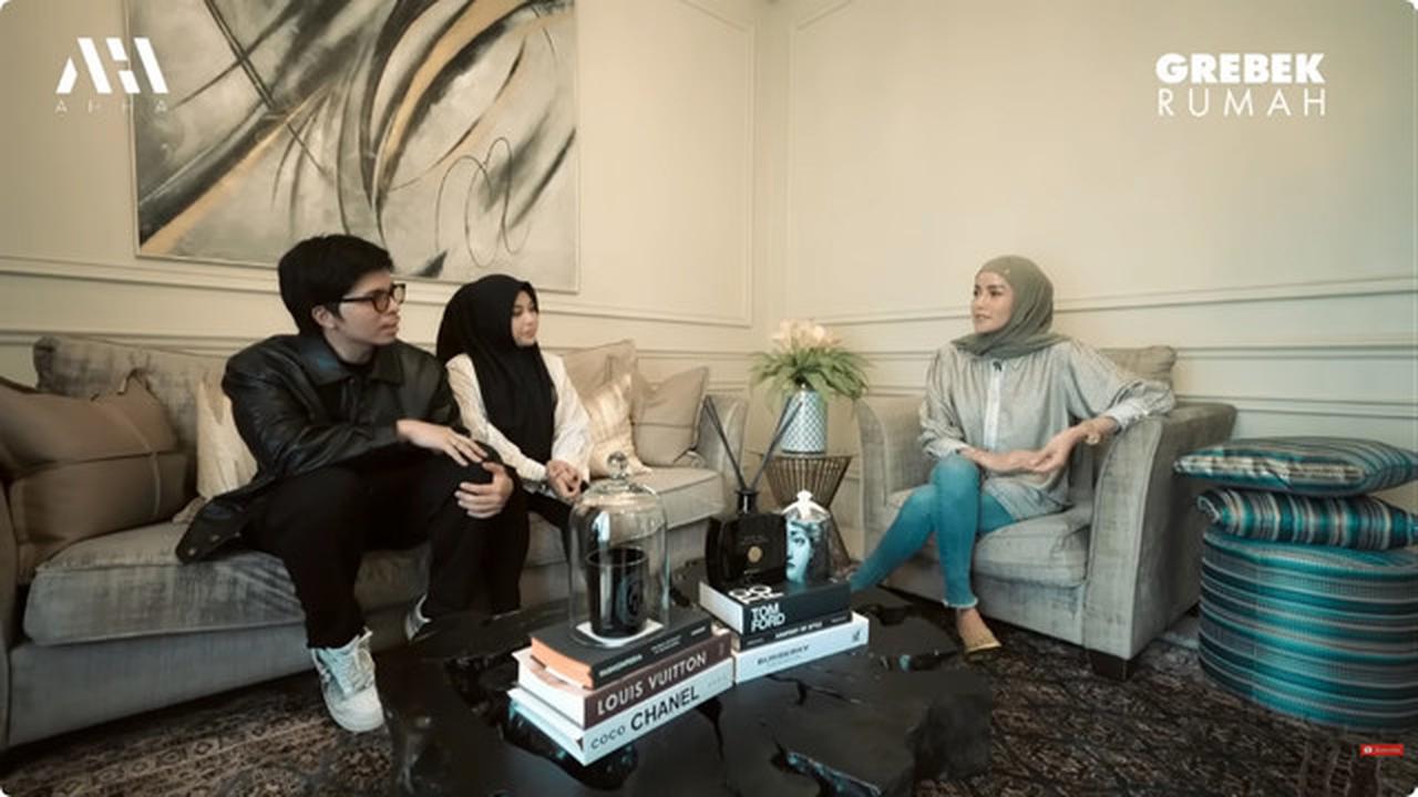 Interior Mewah, Potret Ruang Tamu Olla Ramlan Jadi Impian Banyak Orang
