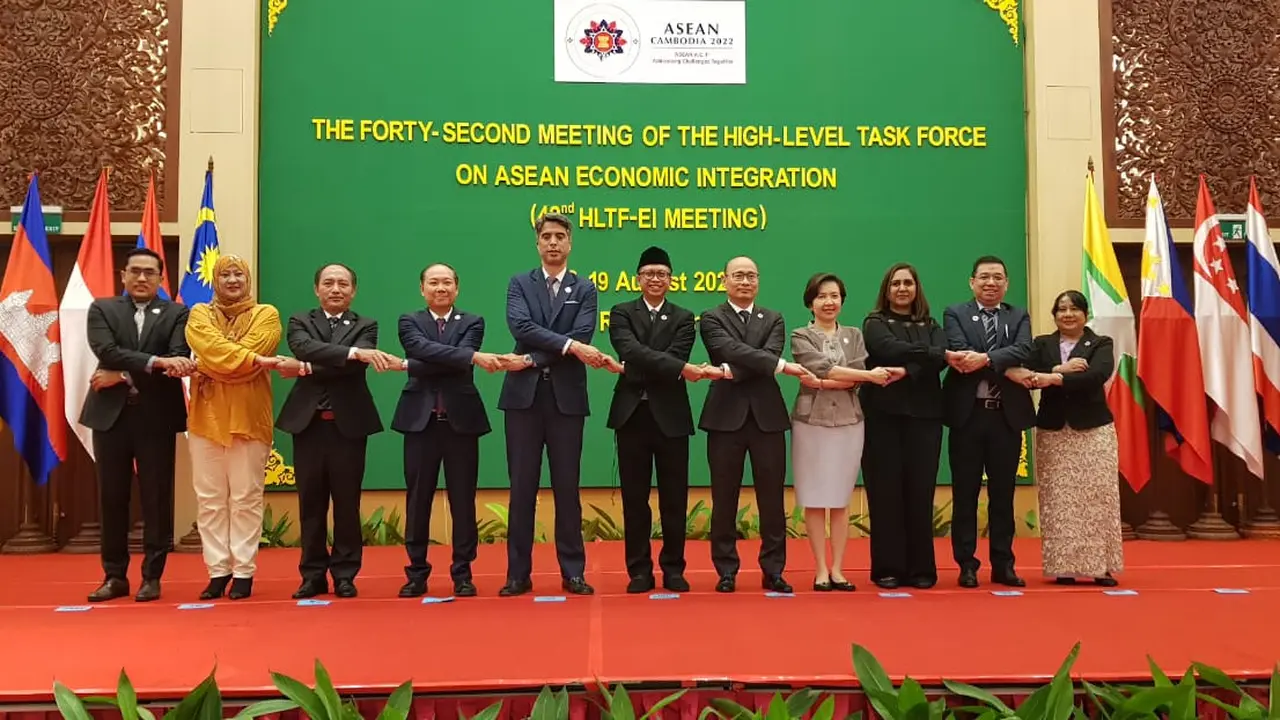 ASEAN melakukan pertemuan the 42nd High-Level Task Force on ASEAN Economic Integration (HLTF-EI) pada tanggal 18 hingga 19 Agustus 2022 di Siem Reap, Kamboja. (Dok ekon.go.id)