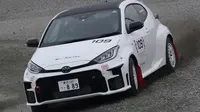 Toyota GR Yaris bertransmisi otomatis sedang diuji balap offroad (Car Watch)