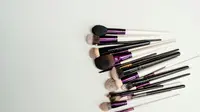 Cara Make Up Simple untuk Wanita Berhijab agar Tampil Natural dan Segar Sepanjang Hari