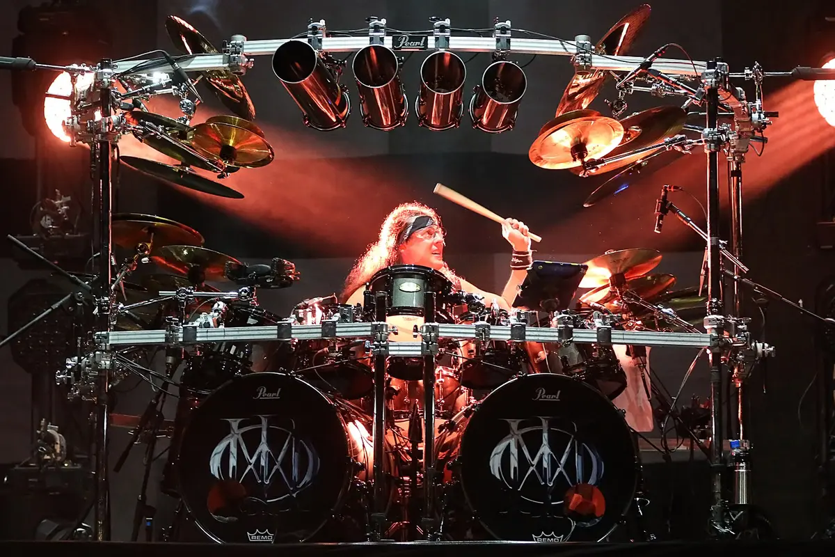 [Bintang] Dream Theater