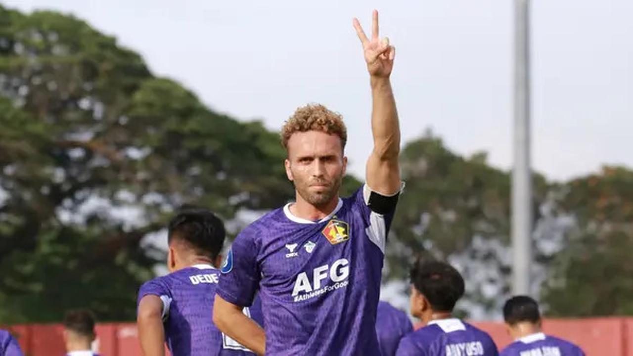 Laga Persik Vs PSIS Sepi Penonton, Warga Kediri Pilih Nonton Konser Godbless Gratis