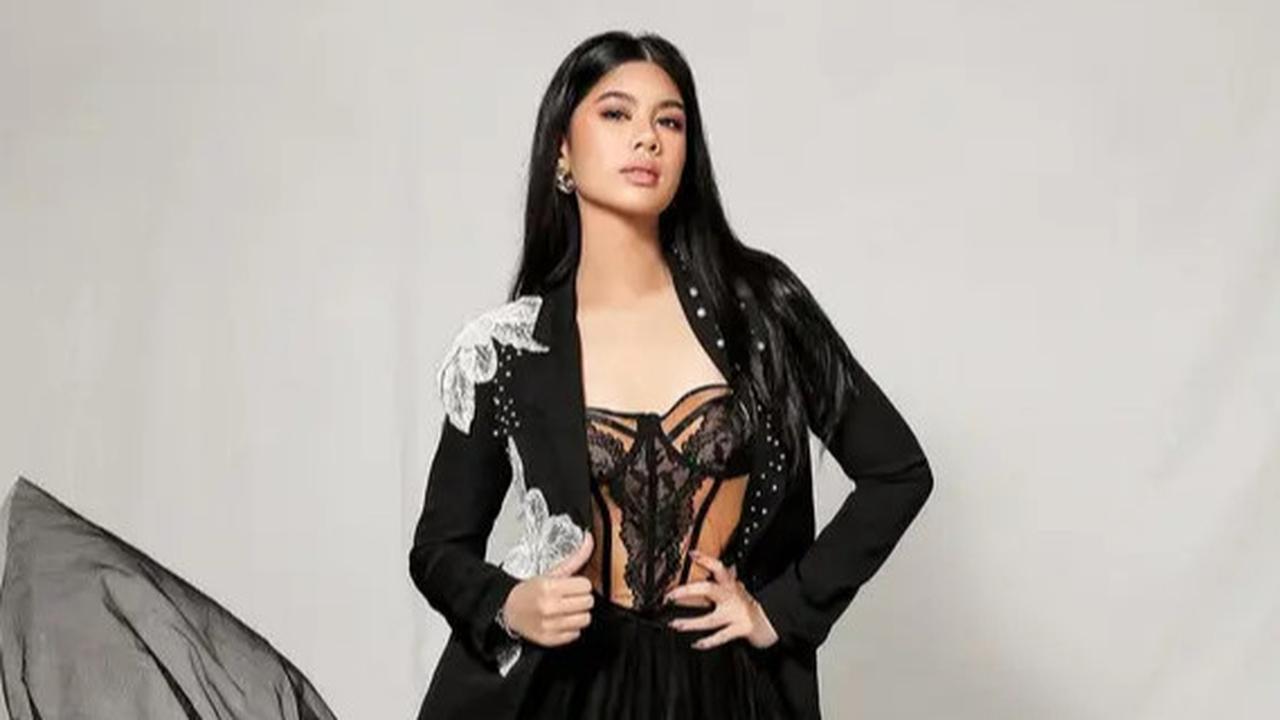 4 Gaya Fierce Almira Yudhoyono Pakai Bustier Renda dan Blazer Hitam, Tampil Elegan & Powerful