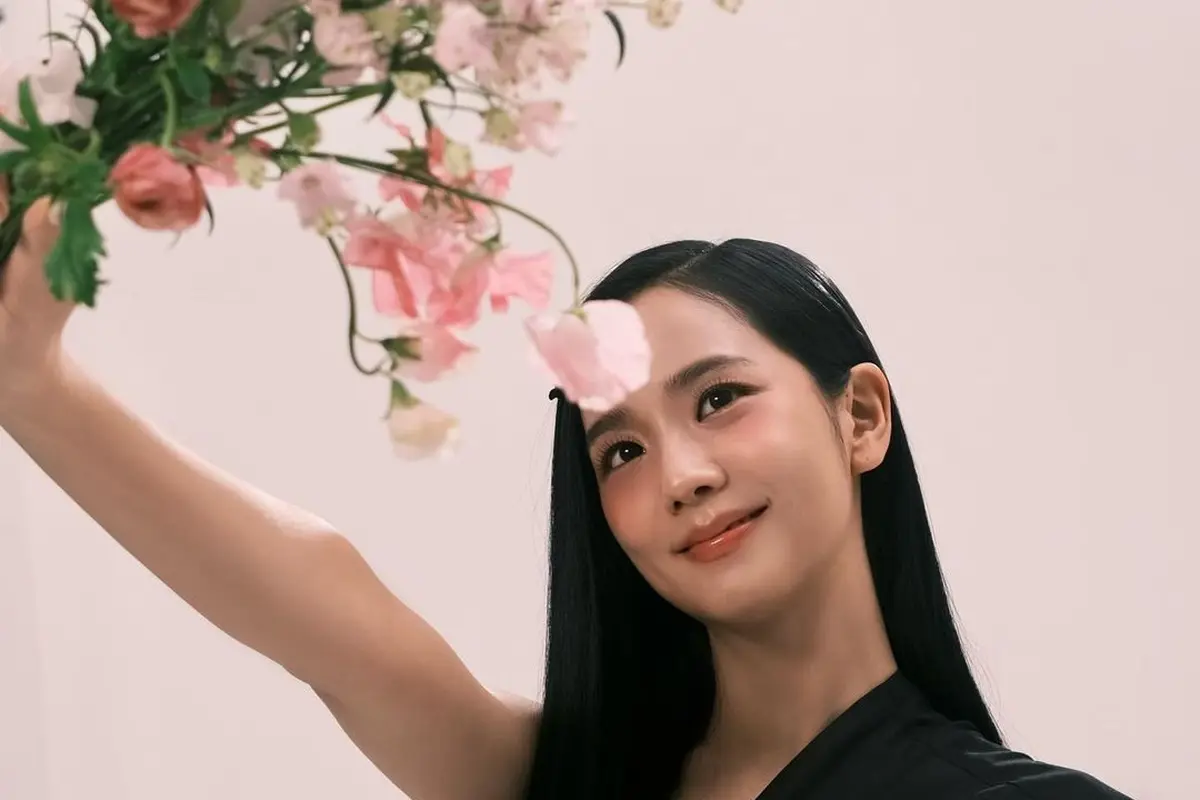 5 Rekomendasi Buku yang Dibaca oleh Jisoo Blackpink, Bisa Jadi Referensimu