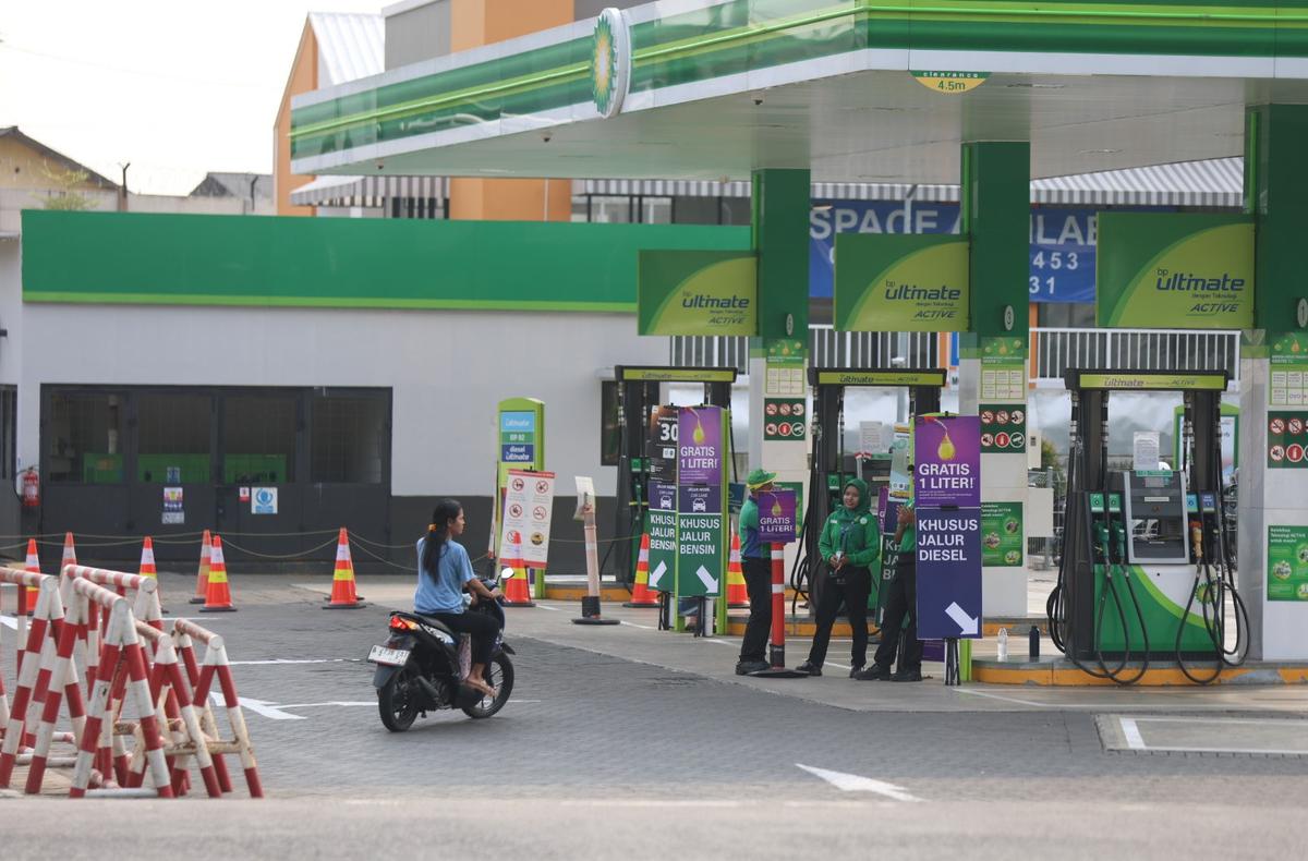 Berminggu-minggu BBM di SPBU Swasta Kosong