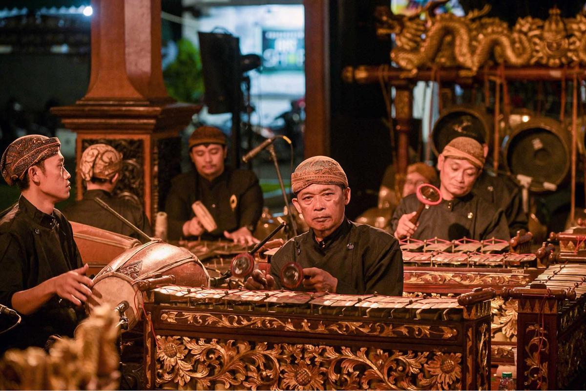 FOTO: Pentas Dalang Muda untuk  Menumbuhkan Rasa Cinta Wayang Kulit kepada Generasi Muda