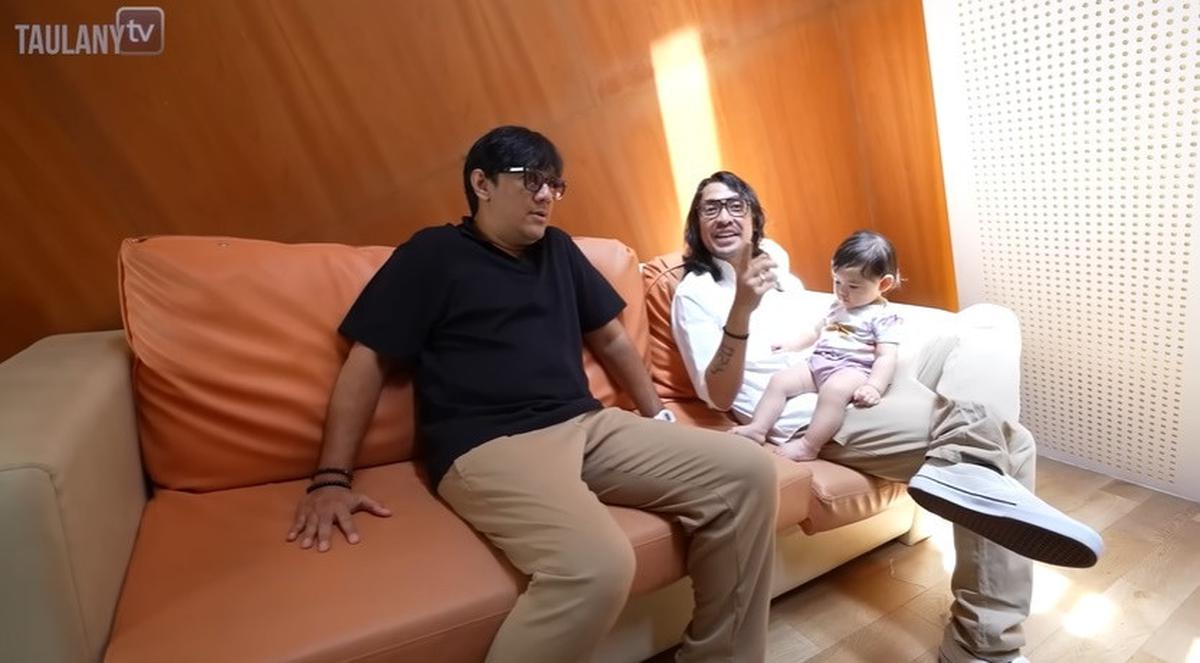 7 Potret Studio Ello yang Berada di Rooftop Rumah, Desain Mirip Rumah Panggung - Jadi Tempat Berkarya