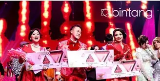 Ibu Harsiwi Achmad selaku Direktur Program dan Produksi SCTV menjelaskan bahwa para pemenang D'Academy Asia akan segera membuat single dan akan dirilis di Negara para peserta.