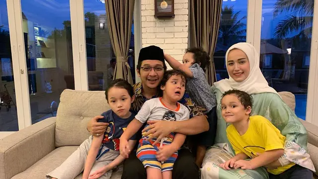Dituding Jadi Pelakor, Ini 6 Potret Keluarga Adelia dan Pasha yang Harmonis