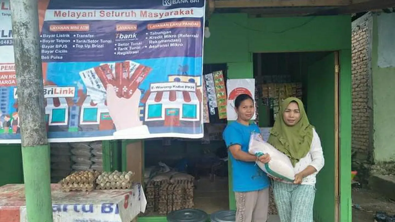 Agen BRILink Yulia Helmi dari Padang, Sumatera Barat. Istimewa