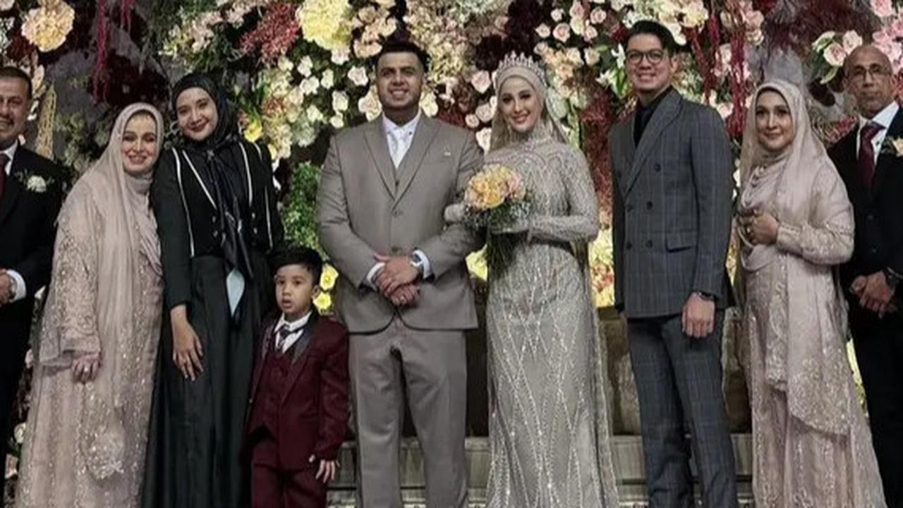 Potret Ragam Gaya Selebriti dan Pejabat Di Acara Ngunduh Mantu Yislam, Kakak Fadil Jaidi