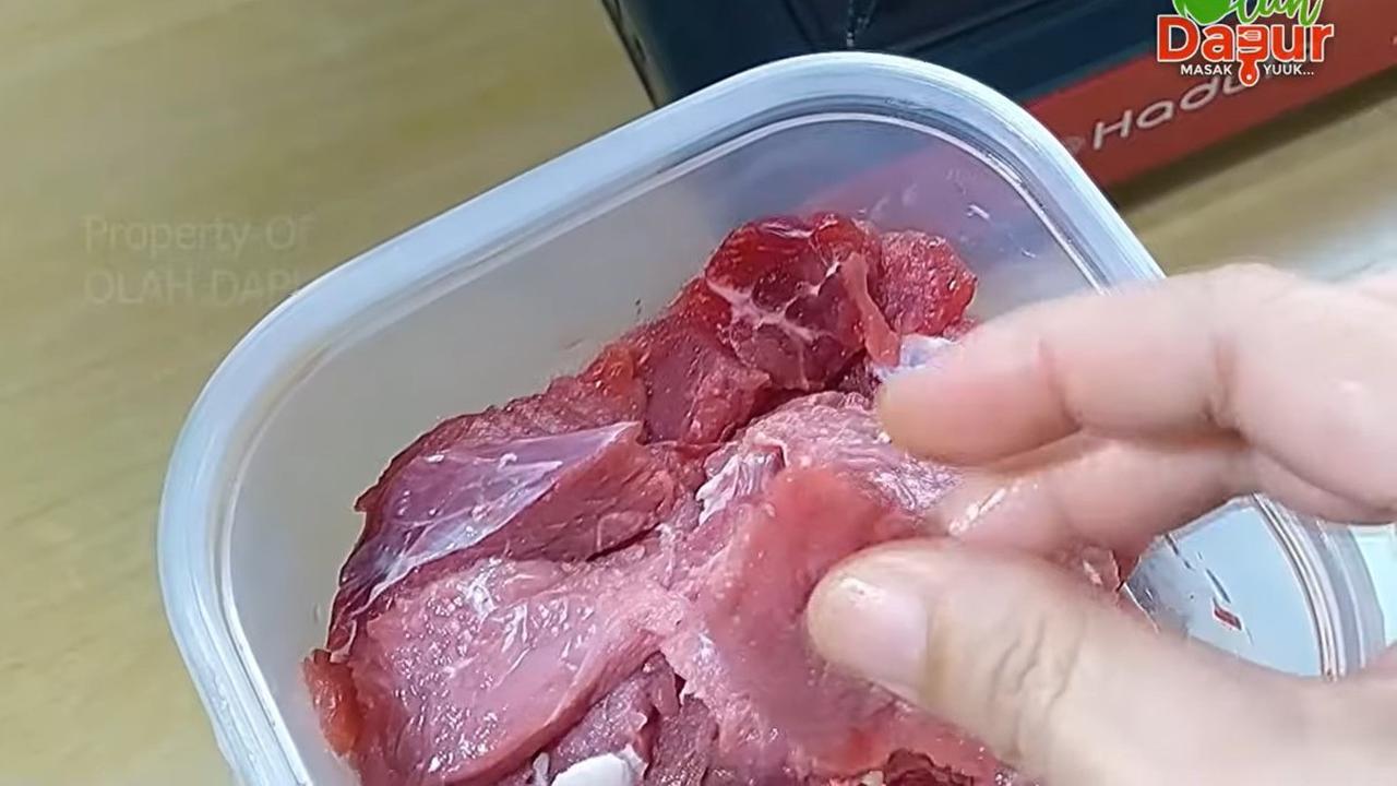Trik Merebus Daging 17 Menit Agar Empuk dan Bebas Bau Amis