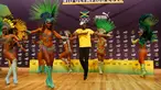 Pelari asal Jamaika, Usain Bolt saat menari samba bersama penari saat konferensi pers cabang atletik Olimpiade Rio 2016 di Rio de Janeiro, Brasil, (8/8). Bolt adalah pemegang rekor dunia lari 100m dan 200m putra saat ini. (REUTERS/Nacho Doce)