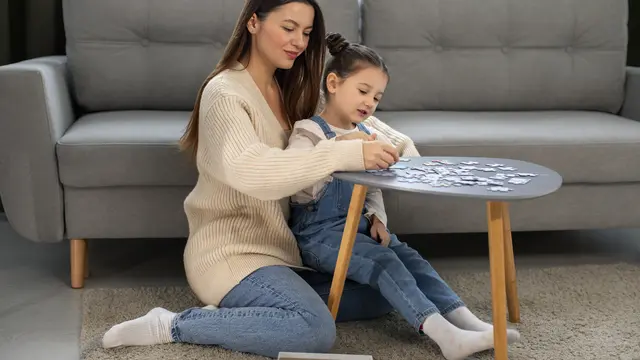 4 Gaya Parenting yang Dipercaya Bisa Meningkatkan Kecerdasan Anak (photo by freepik.com)