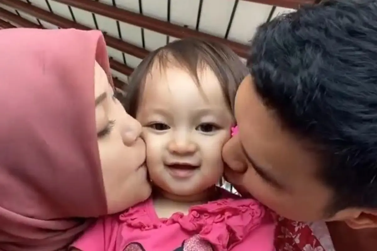 Potret Alusha Sheyza Anak Aldi Taher yang Cantik dan Menggemaskan