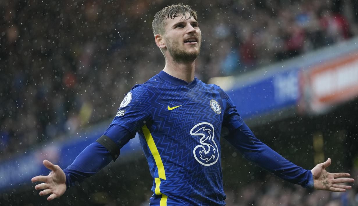 Timo Werner berhasil membuat Chelsea unggul 2-1 pada menit ke-84 usai meneruskan umpan yang disodorkan Cesar Azpilicueta di depan gawang Souhampton. (AP/Kirsty Wigglesworth)