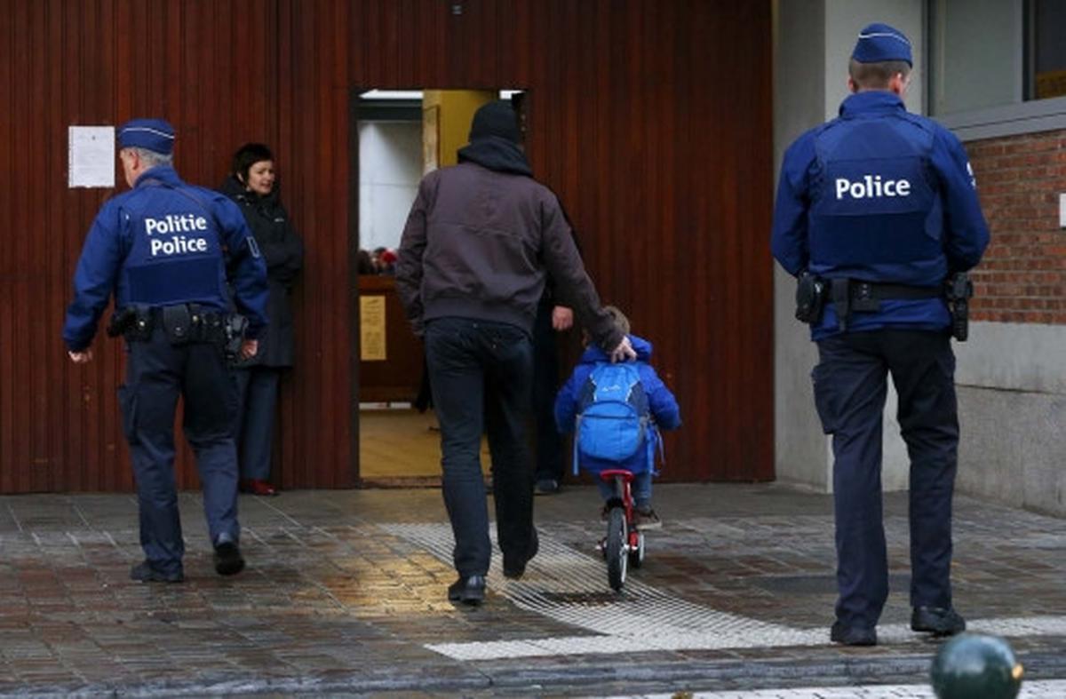 Waspada teror, sekolah di Belgia dijaga ketat polisi