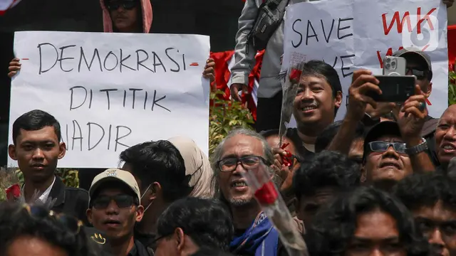 Dukung Mahkamah Konstitusi, Akademisi dan Aktivis Kritisi Sikap DPR