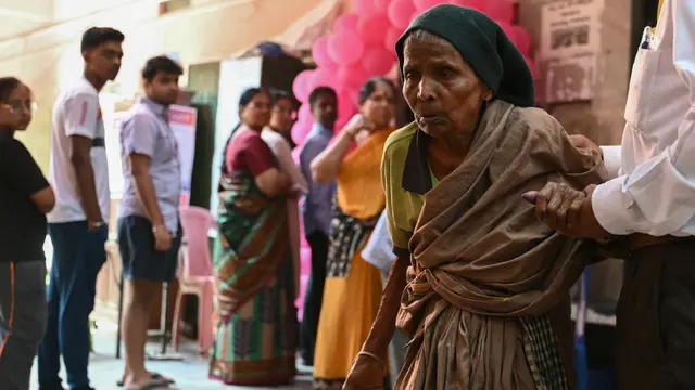 Antusiasme Warga Ikuti Fase Kedua Pemilu India