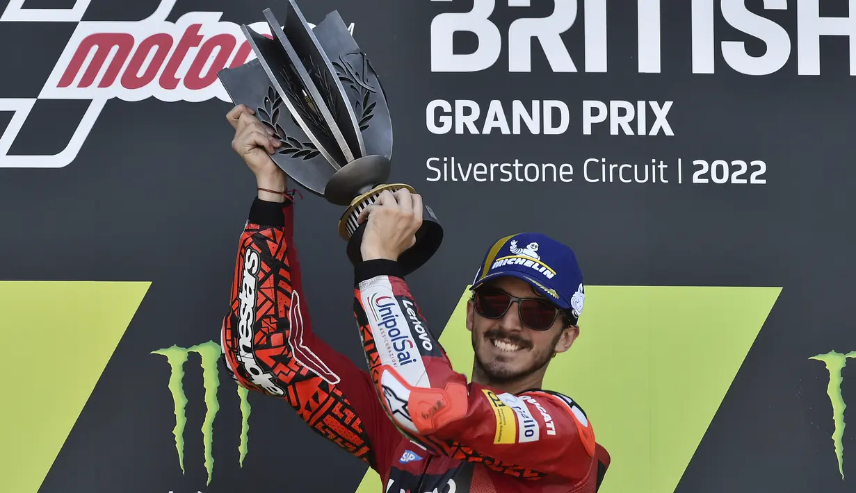 Pembalap Ducati, Francesco Bagnaia behasil menjuarai MotoGP Inggris 2022 yang merupakan seri ke-12 di musim ini yang berlangsung di sirkuit Silverstone, Inggris, Minggu (7/8/2022) malam WIB. (AP/Rui Vieira)