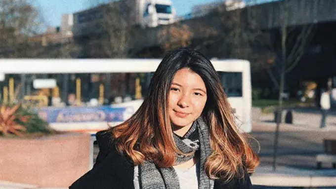 Cewek Kekinian, Ini Makeup Simpel Shaloom Razade yang Kece Badai