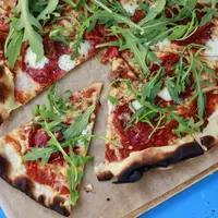 Jangan khawatir, ada cara aman yang bisa dilakukan saat delivery makanan di tengah pandemi virus corona. (Foto: Unsplash)