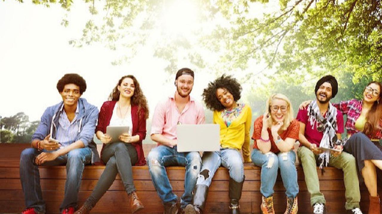 Membandingkan Generasi Baby Boomers, X, Milenial, dan Z, Mana yang Lebih Kaya?
