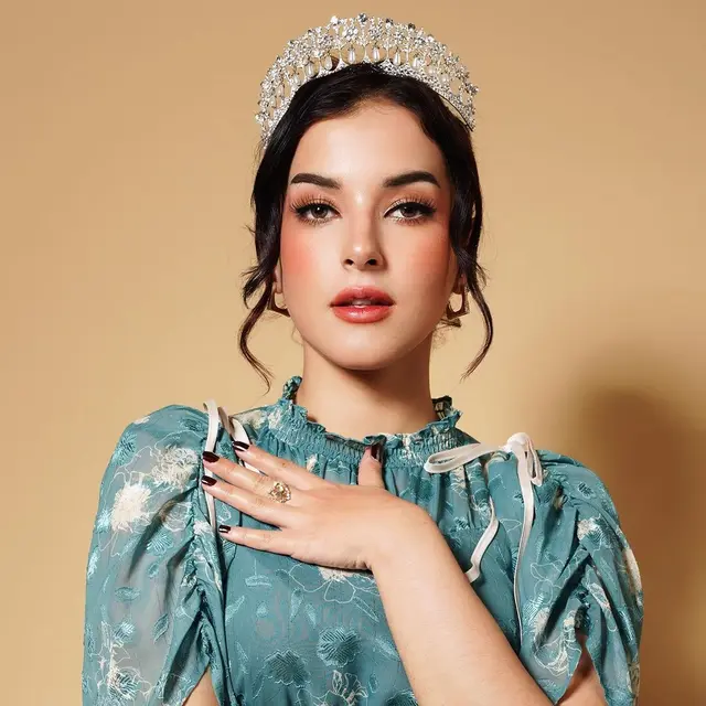 Inspirasi outfit colorful dari Tasya Farasya yang bisa kamu tiru.