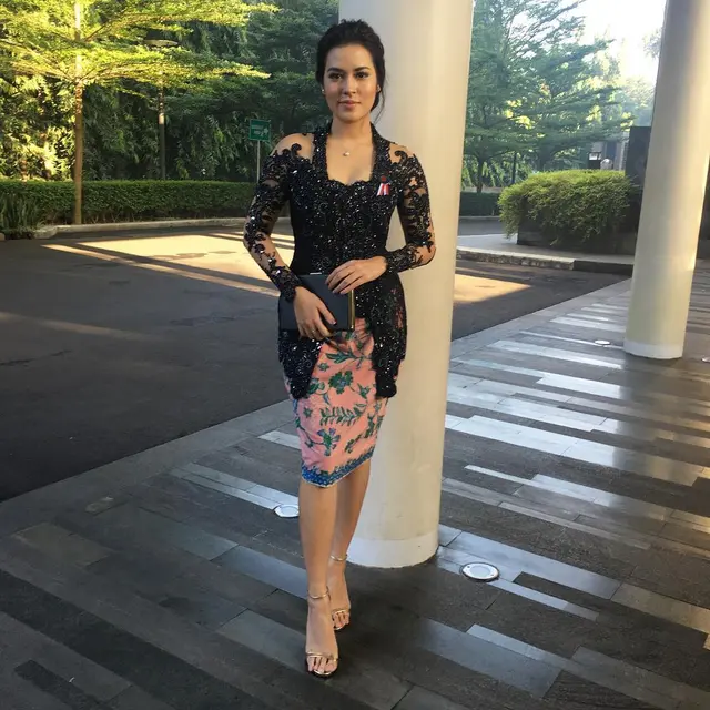 Kebaya Kartini ala Seleb Tanah Air