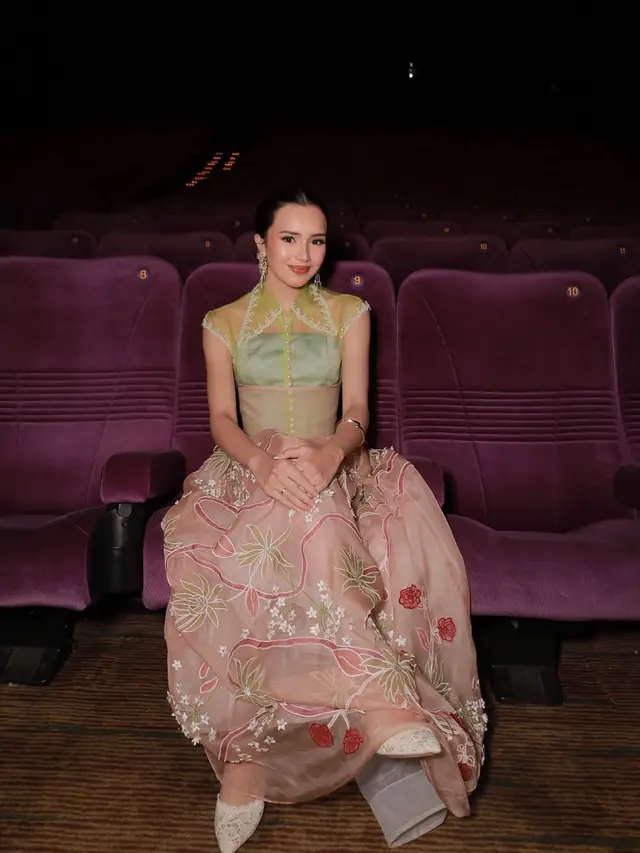 Beby Tsabina di Gala Premiere Film 'Jadi Tuh Barang' (Foto: Instagram @bebytsabina)