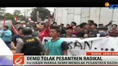 Warga geram dengan prilaku[ Ponpes Ibnu Mas'ud yang dianggap sudah mencoreng nama kampungnya menjadi kampung terorisme.