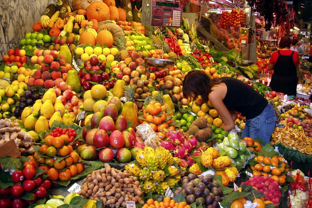 Ini 5 Buah yang Dipercaya dapat Memutihkan Kulit