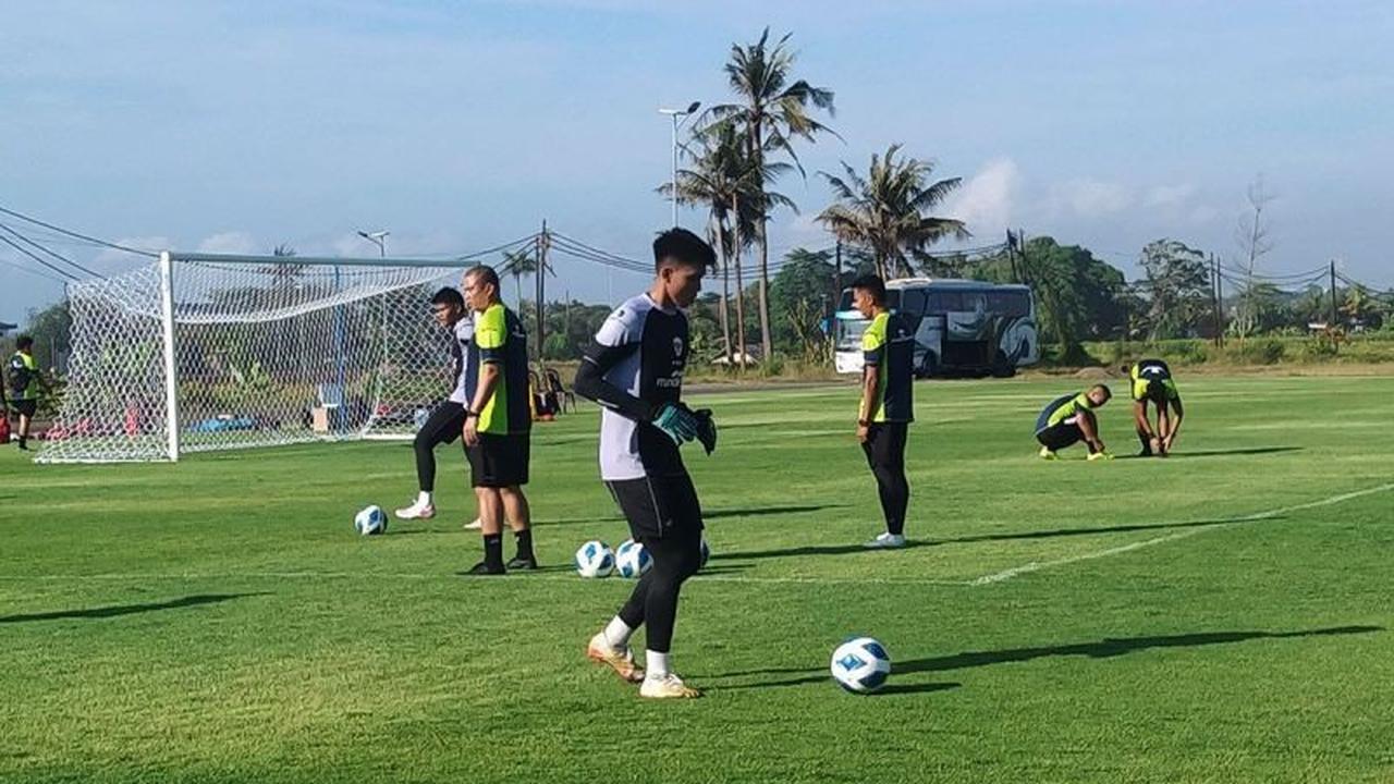 Kiper Muda Hafizh Rizkianur Siap Maniskan Debut Persija di Laga Penutup Musim