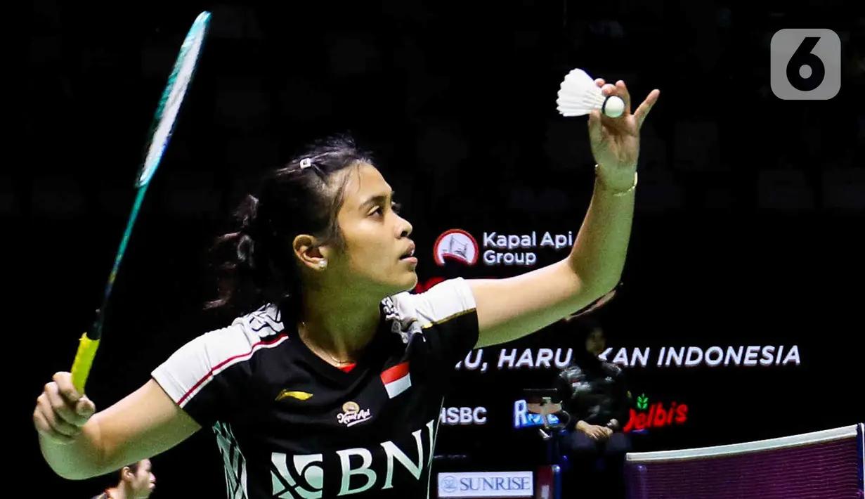 Duel Gregoria Mariska Tunjung melawan Pusarla Sindhu berlangsung ketat di gim pertama. (Liputan6.com/Herman Zakharia)