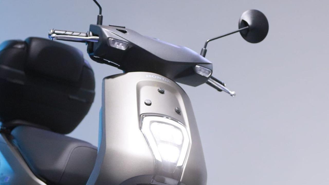 Harga Honda EM1 e: dan EM1 e: Plus April 2024