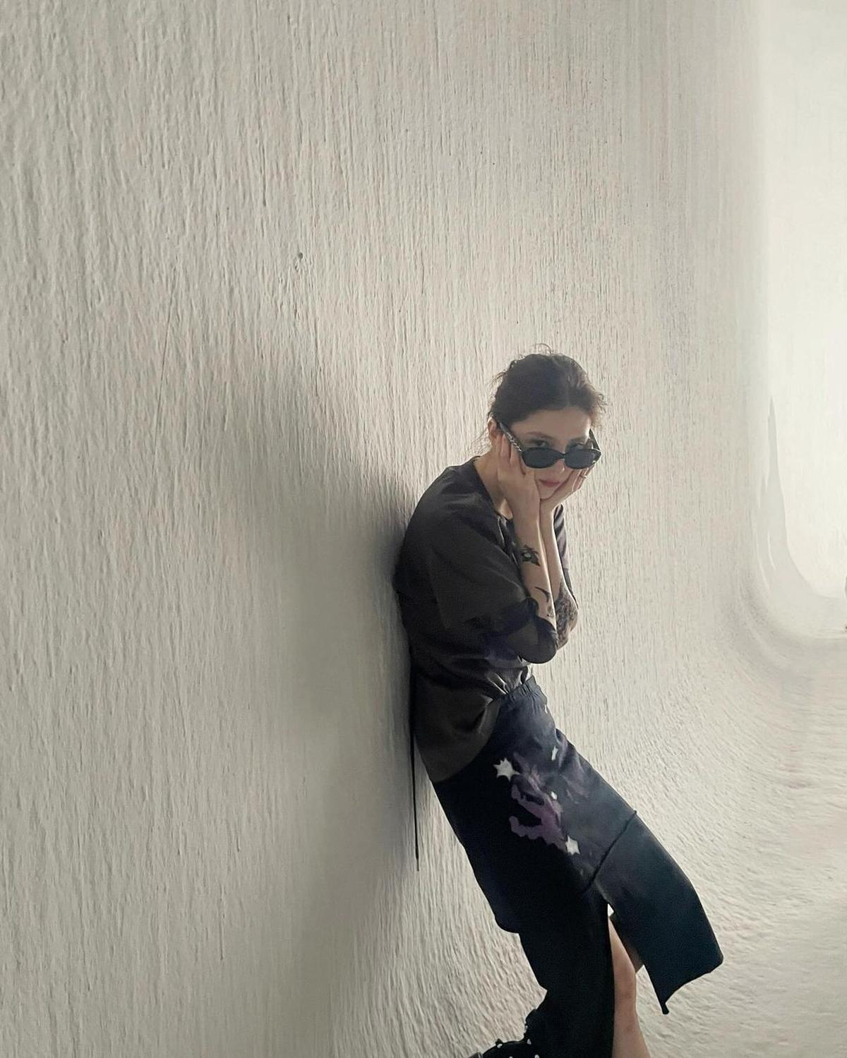 Mengulik Tato dan Karier Han So-hee yang Mencuri Perhatian