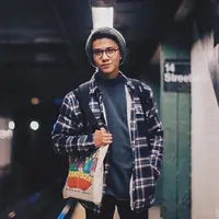 Tranformasi Iqbaal Ramadhan, Dari CJR Hingga Pemeran Film Bumi Manusia (sumber: Instagram.com/iqbaal.e)