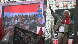 Pasangan Ganjar-Mahfud menggelar kampanye akbar penutup di dua kota, yakni Solo dan Semarang, Jawa Tengah, Sabtu (10/2/2024). (JUNI KRISWANTO/AFP)