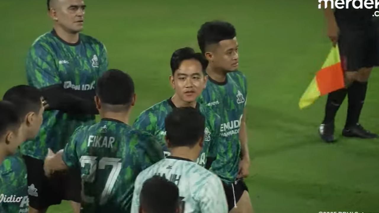VIDEO: Momen Eks Timnas El Loco Gonzales Beri Umpan Manja ke Gibran, Jadi Gol?