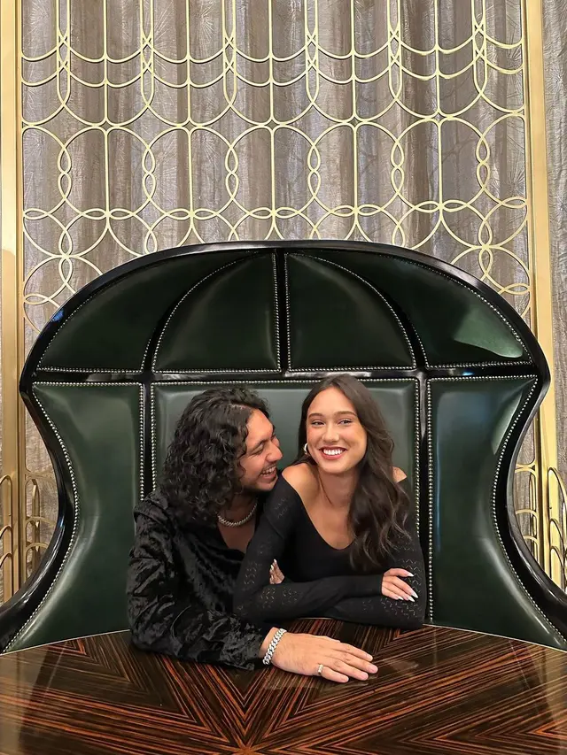 6 Potret Giorgino Abraham Ucapkan Ultah untuk Yasmin Napper, Unggah Foto Bahagia