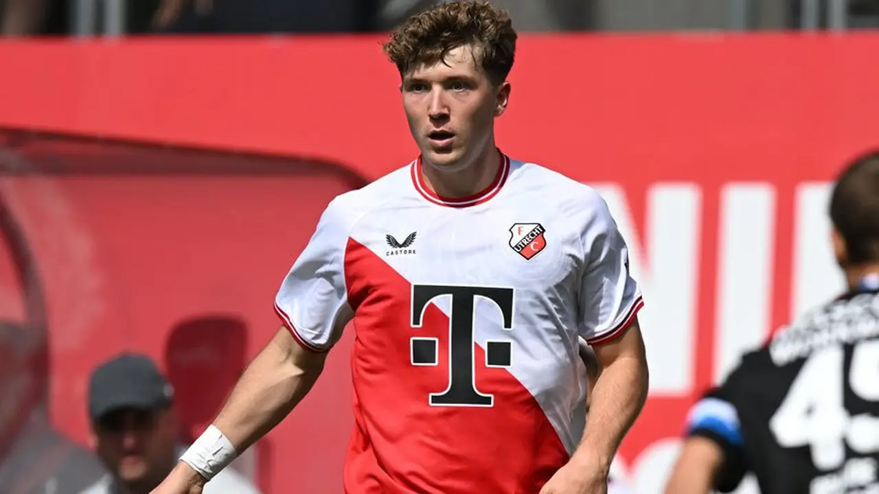 Ole Romeny ketika bermain FC Utrecht pada musim 2023/2024 (c) Official X FC Utrecht/@fcutrecht